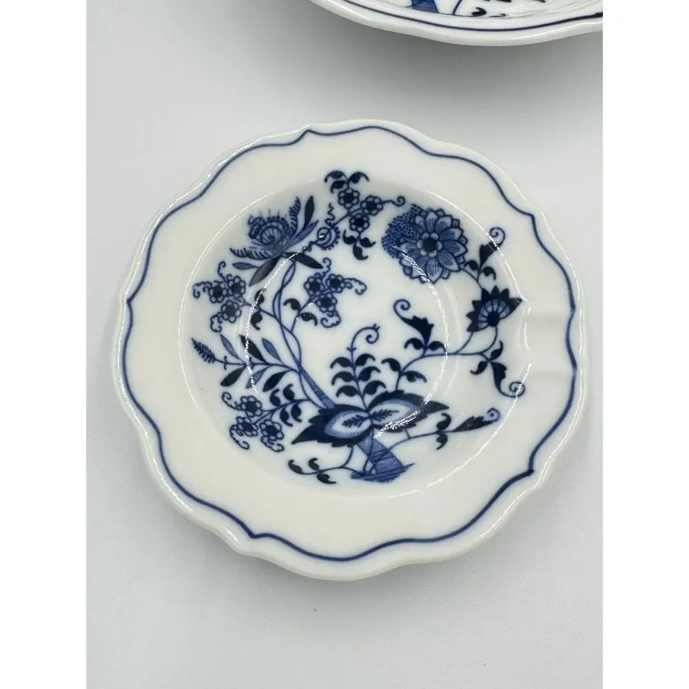 Blue Danube Japan 2 Berry Bowls + Tea Bag Holder Blue Onion Pattern